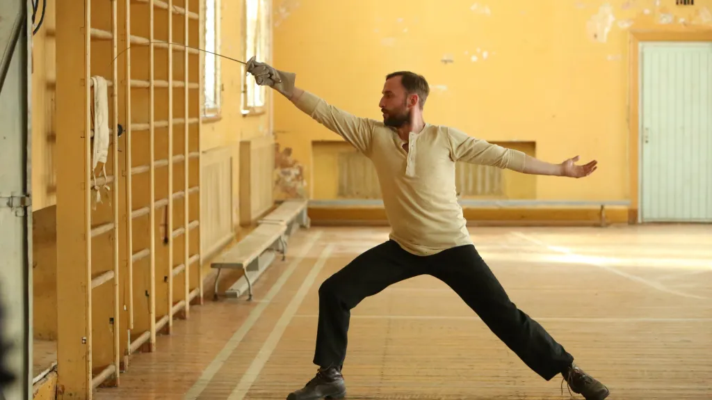 Šermíř (2015, režie: Klause Härö)