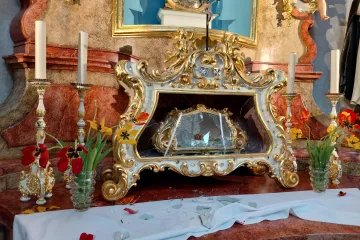 Peníze, vandalství, či sekta? Motiv krádeže lebky svaté Zdislavy je nejasný