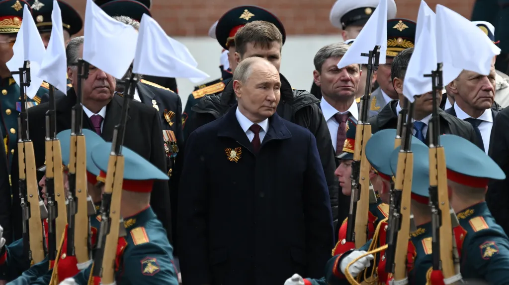 Ruský vládce Vladimir Putin na armádní ceremonii 9. května 2024