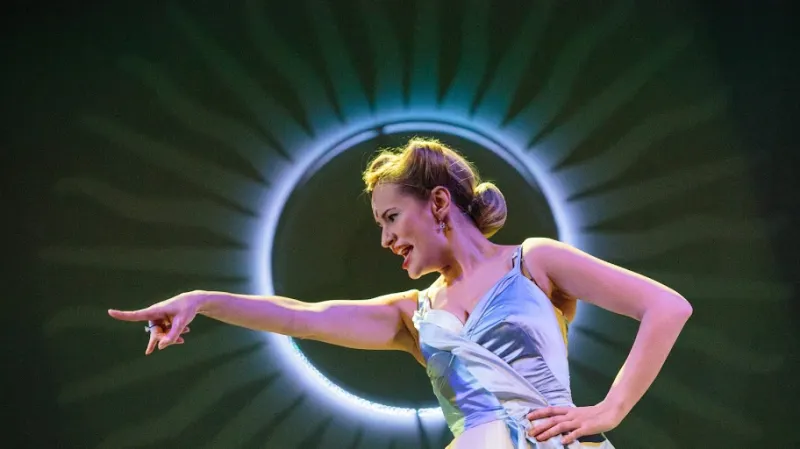 Evita / Monika Absolonová