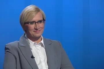 Dvě třetiny našich tanků nejedou, z děl funguje třetina, uvedla bývalá ministryně obrany Šlechtová