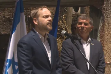 Izrael má plné právo chránit své občany, shodují se Kulhánek i Merkelová