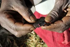 Legální je jen v pěti zemích, přesto ženská obřízka ročně zabije desítky tisíc žen, upozornila studie