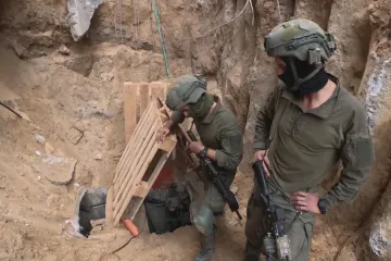 Konec války na Blízkém východě je v nedohlednu. Severní fronta se rozhořívá, operace na jihu budou složitější