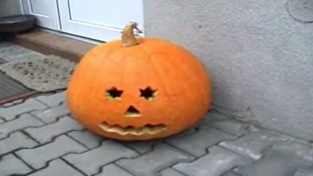 Vyřezávaná dýně