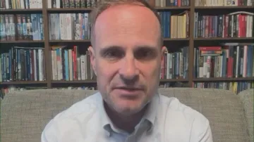 Podle bezpečnostního analytika Milana Mikuleckého prezident USA Donald Trump „nehodil Ukrajinu přes palubu“