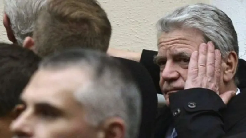 Protesty proti prezidentovi zastínily oslavy listopadu