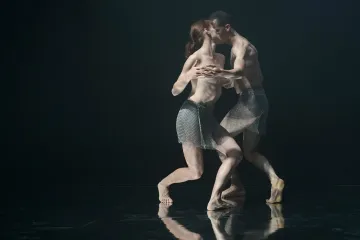 Hudba, která je vidět. Na festivalu Spectaculare hraje Jon Hopkins i Peter Gregson