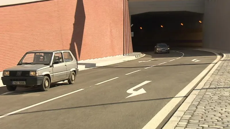 UDÁLOSTI: Blankou projela první auta