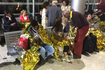 Uprchlíci se snažili dostat eurotunelem do Británie, zablokovali šest vlaků