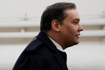 Republikán Santos končí v Kongresu kvůli skandálu kolem podvodné kampaně