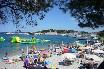 Británie vyškrtne Česko z bezpečných zemí. Česká pravidla pro Chorvatsko a Francii se nemění