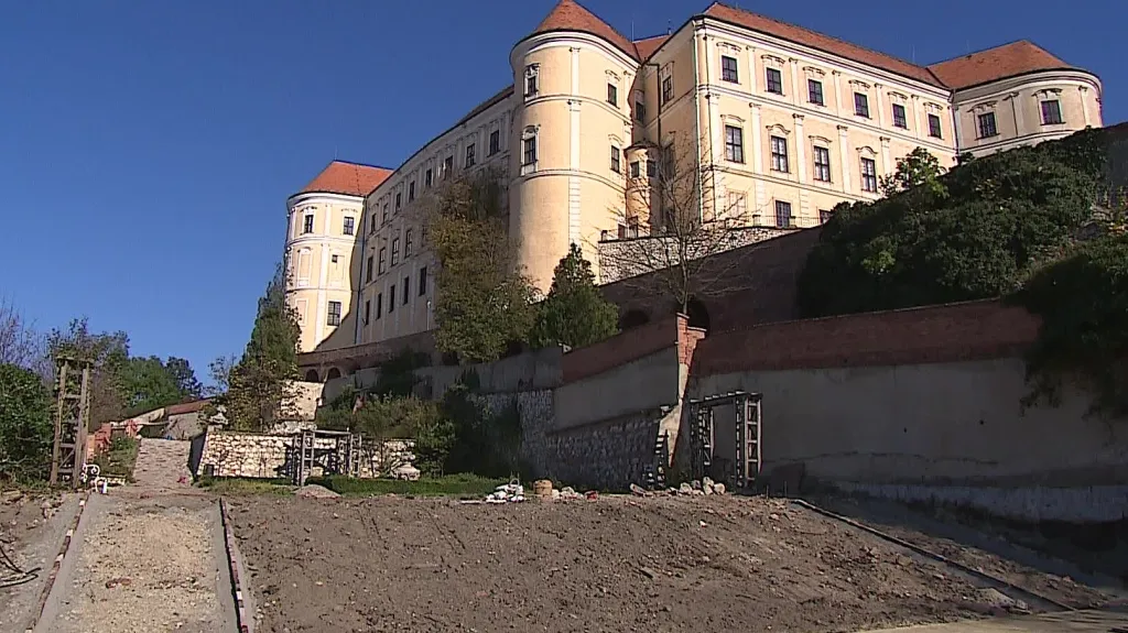 Obnova zámecké zahrady v Mikulově