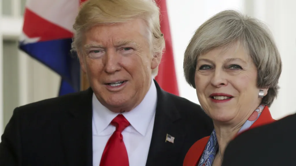 Donald Trump s Theresou Mayovou