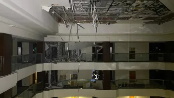 Hotel Palace v Charkově byl těžce poškozen ruským raketovým úderem