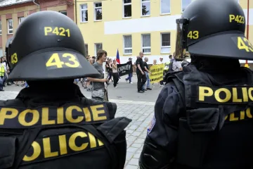 Romové i extremisté budou demonstrovat v pěti českých městech