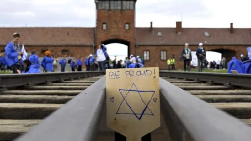 Pochod živých v Osvětimi