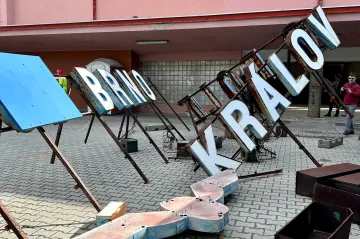 Královopolské nádraží v Brně jde k zemi. Nové vyroste za rok a půl