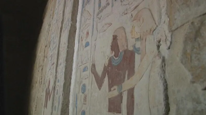 Čeští archeologové postupují v odkrývání hrobek v Abúsíru