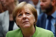 Eroze moci kancléřky Merkelové pokračuje, míní expert na Německo Vladimír Handl