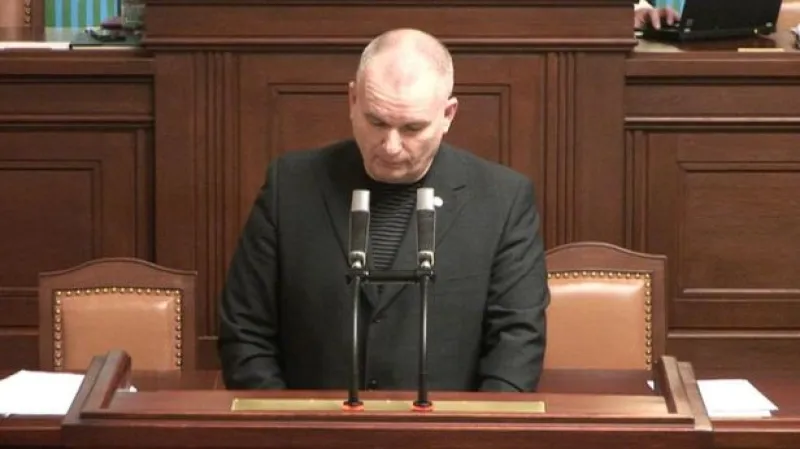 Předseda sněmovní komise podá trestní oznámení