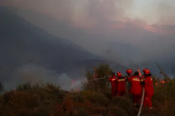 Požáry v Evropě si vyžádaly životy nejméně pěti lidí