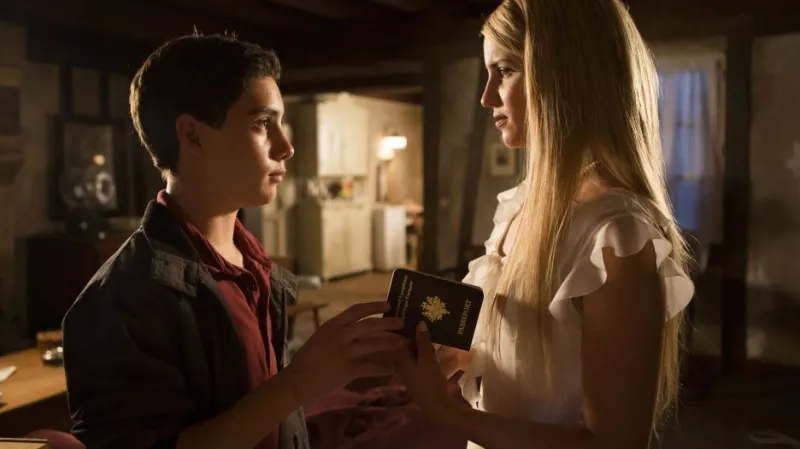 Mafiánovi / John D'Leo, Dianna Agronová