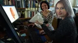 Stacey Gorskiová a její nadřízená, Dr. Varsha Pilbrowová - základ vědeckého týmu, který rekonstruoval podobu mumie.
