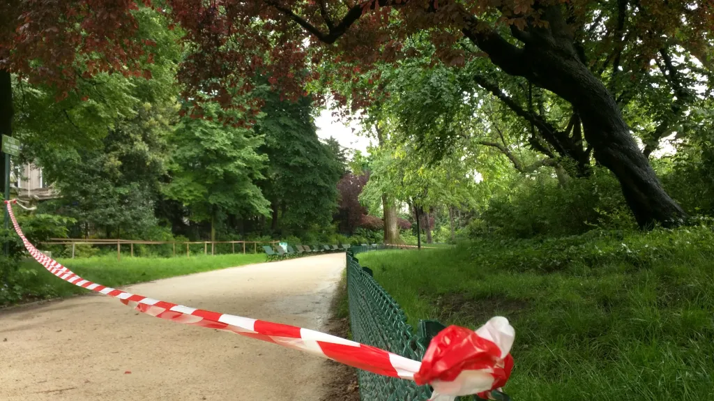 Část  pařížského parku Monceau byla uzavřena