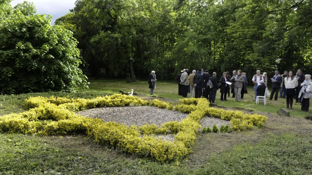 Pieta připomněla oběti holocaustu z řad žateckých Židů