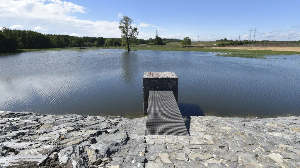 Obnovený Lítožnický rybník