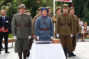 Slavnost u sochy legionáře v Mladé Boleslavi