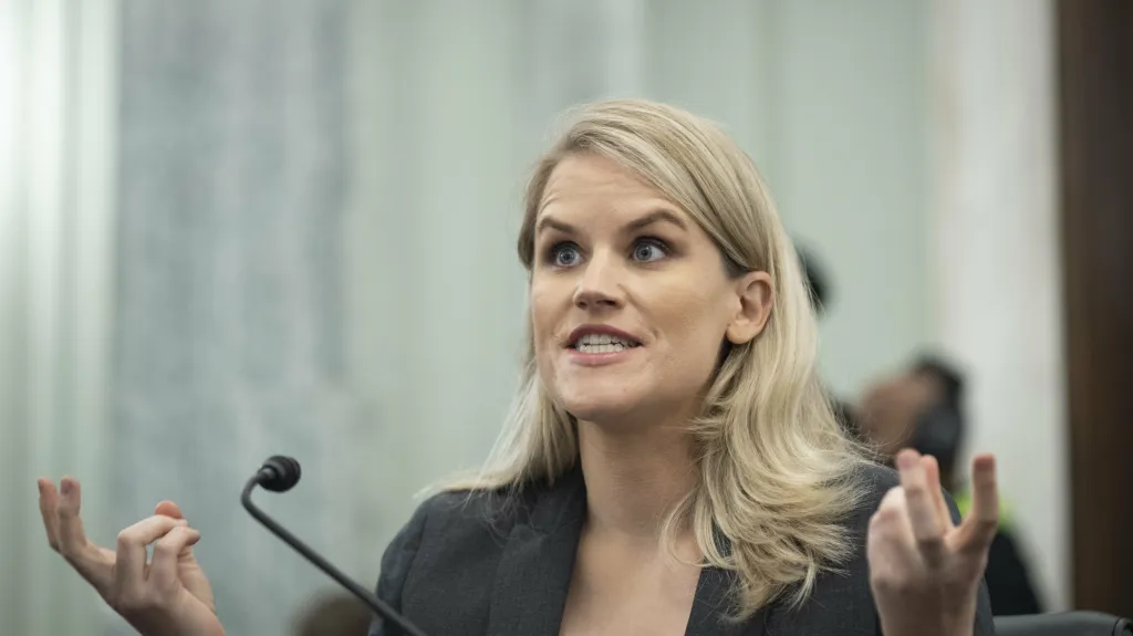 Frances Haugenová během slyšení v americkém Senátu