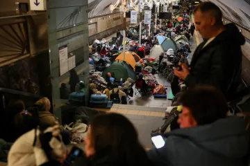 Kyjev čelí rozsáhlému ruskému úderu ze vzduchu