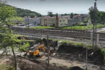 Kvůli opravě železničního mostu se řidiči rok nedostanou po Hlučínské do centra Ostravy