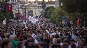 Protestní shromáždění v Bělehradu
