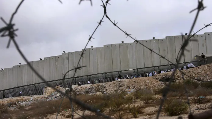 Zeď oddělující Izrael od Západního břehu