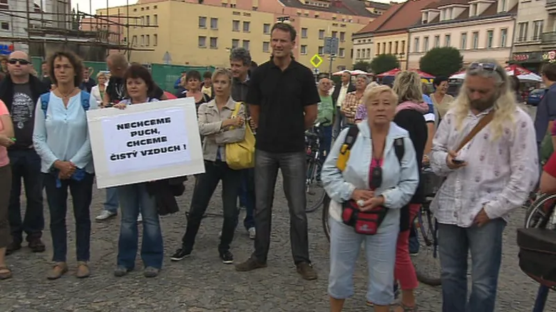 Protest proti zinkovně - září 2014