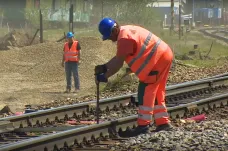 Začíná velká modernizace tratě na Vysočině. Degradaci kolejí urychlila nadměrná doprava