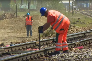 Začíná velká modernizace tratě na Vysočině. Degradaci kolejí urychlila nadměrná doprava