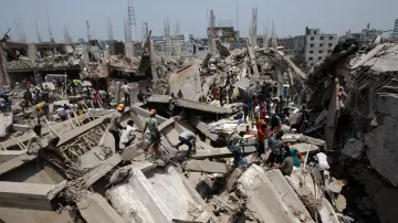 Kolaps budovy v Bangladéši
