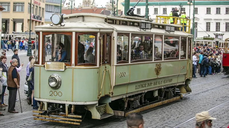 Tramvajový průvod Prahou