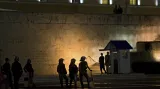 Policejní hlídka před řeckým parlamentem