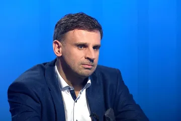 Pohled za zavřené dveře. Jednání s ANO je tvrdé, Babiš není muž dvou tváří, říká Zimola