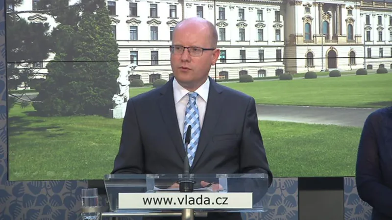 Tisková konference po jednání vlády
