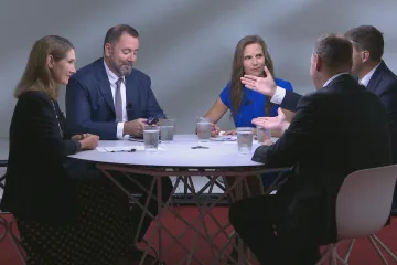 Stát není na vlny veder připraven, míní Svárovská. Červený kritiku odmítl