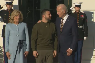 Nikdy nezůstanete sami, slíbil Biden v Bílém domě Zelenskému 