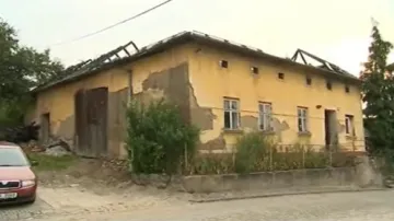 Vyhořelý dům v Částkově