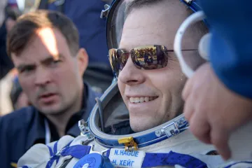 V Kazachstánu bezpečně přistála trojice astronautů z ISS