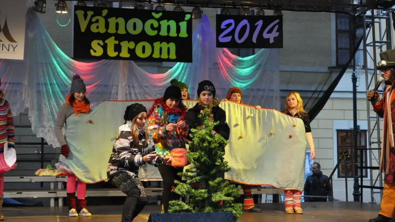 Rozsvícení vánočního stromu v Lounech